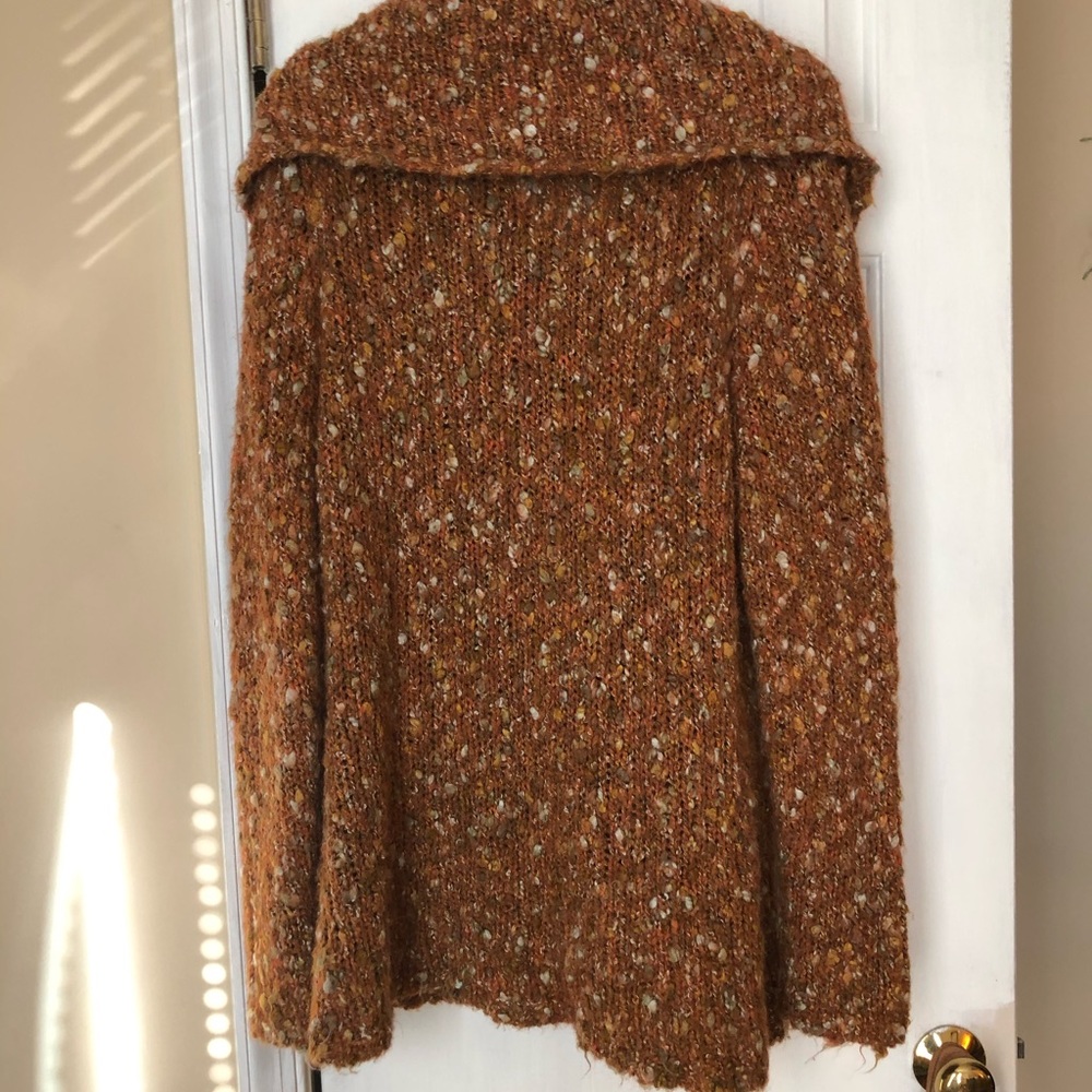 Cardigan - Picture 2 of 3